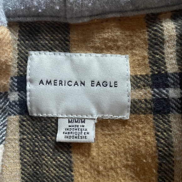 American Eagle hooded flannel, women’s medium - Picture 2 of 2